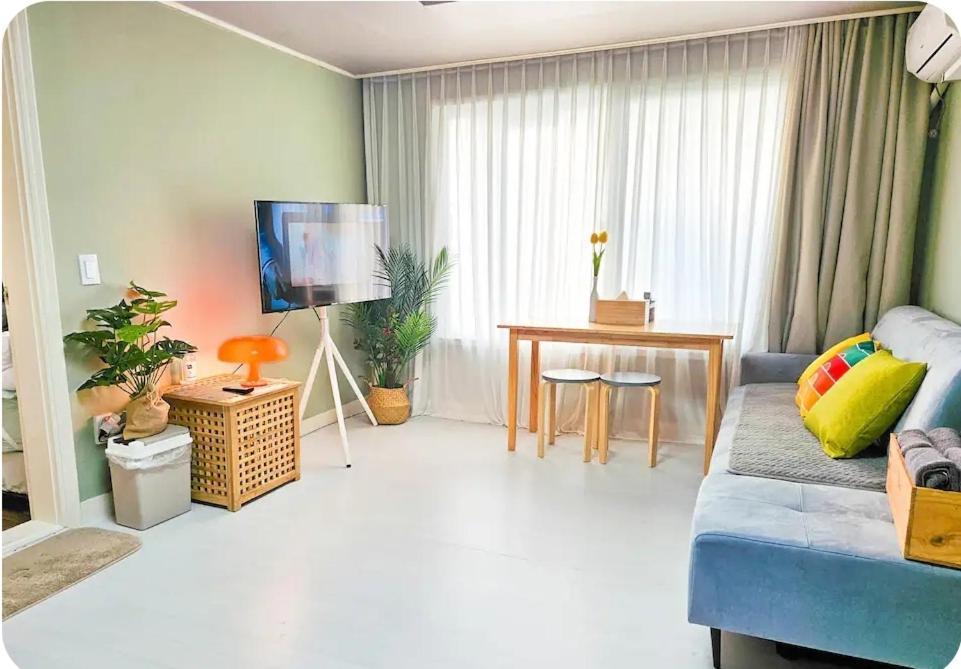Mangwon-damda Apartment